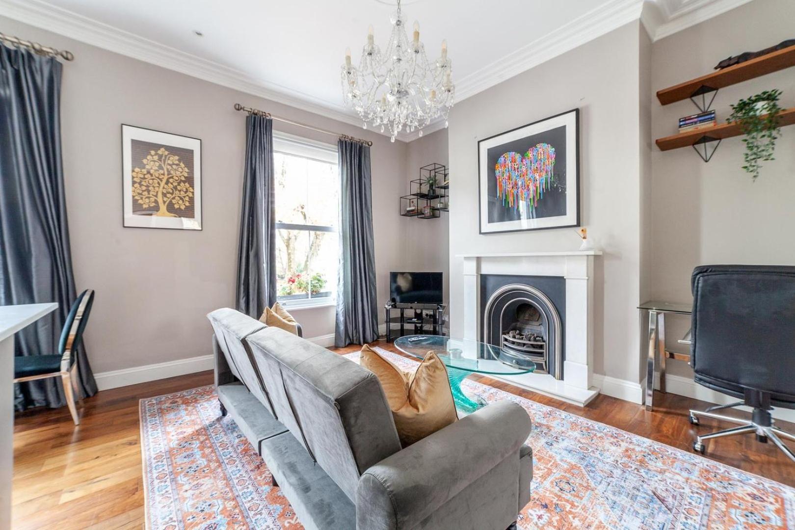 Elegant Chelsea Hideaway Londra